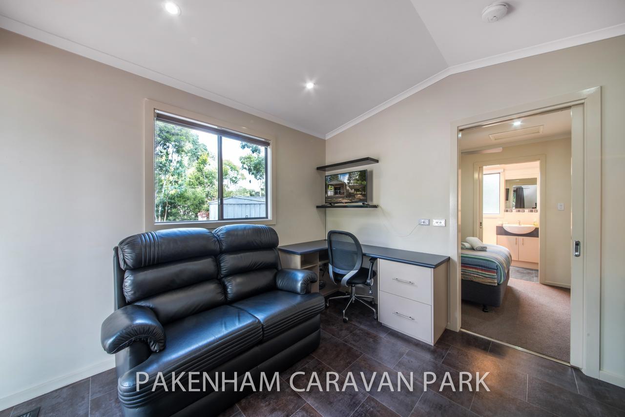 Pakenham Caravan Park Hotel Bagian luar foto